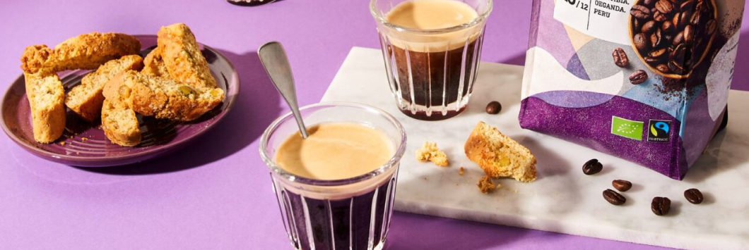 afbeelding kerst kopje koffie gemaakt van product Fairtrade Original